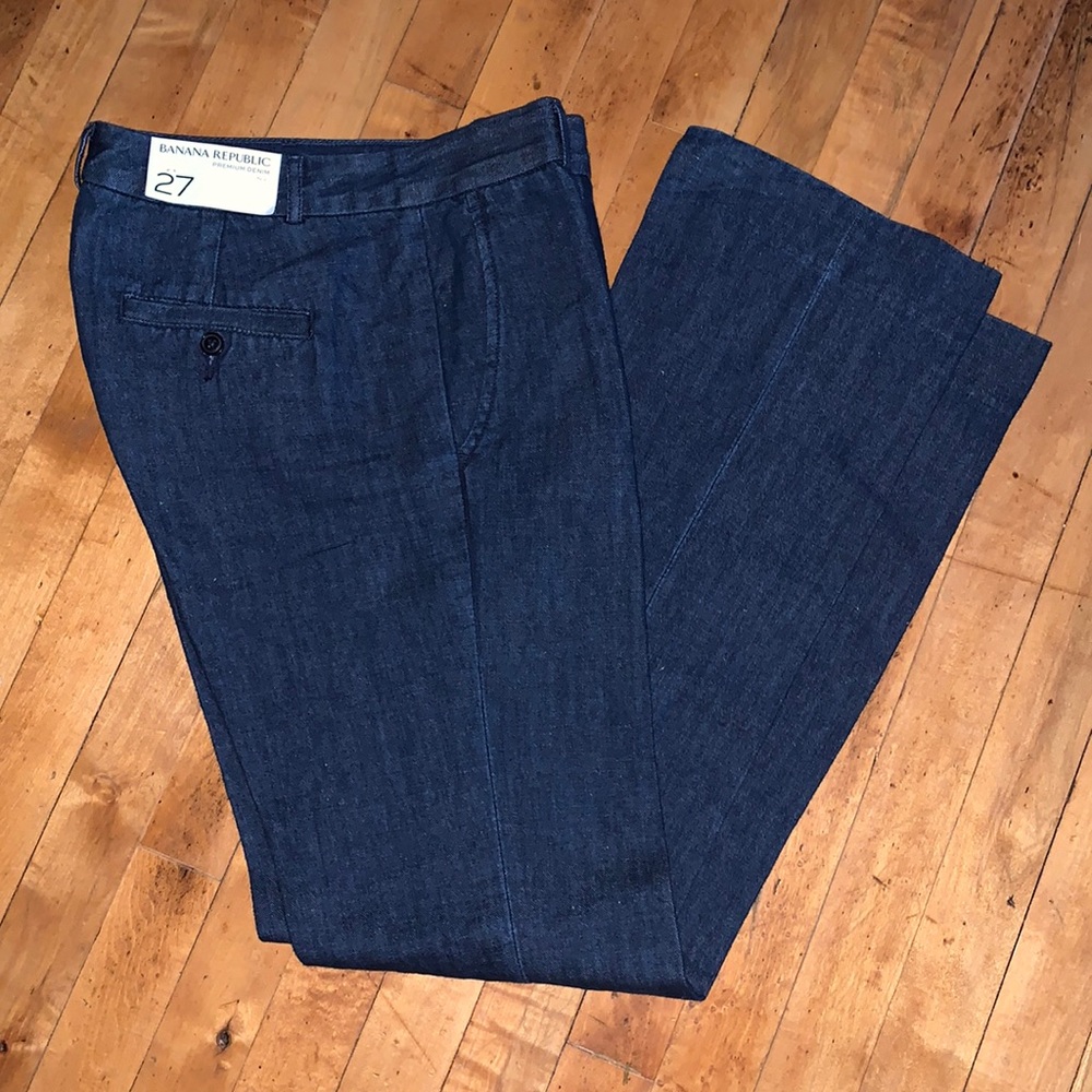 Banana Republic premium denim jeans. Straight leg size 27. NWT